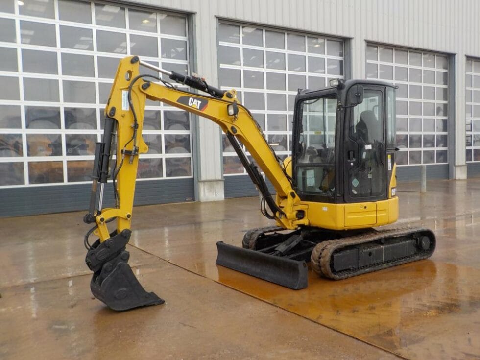 2016 Caterpillar 303.5E - Image 2